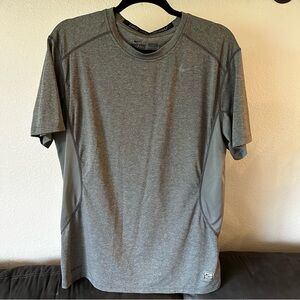 Nike Men's Heather Gray Short-Sleeve Dri-FIT Tee